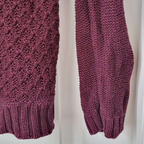 Burgundy American Eagle Knit sweater - Picture 4 of 4